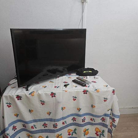 Studio Super Emplacement Boulogne-Billancourt Exterior foto